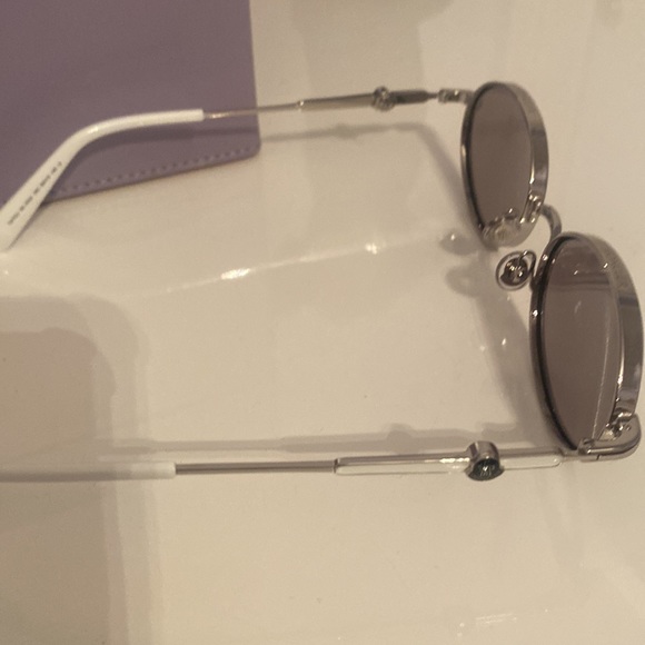 Moncler sunglasses - Picture 3 of 4